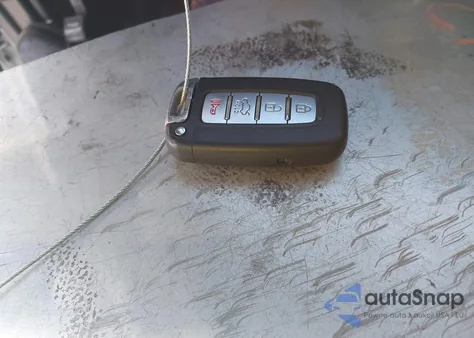 2013 Hyundai Genesis 3.8 z USA, uszkodzony, nr VIN KMHGC4DD8DU225531